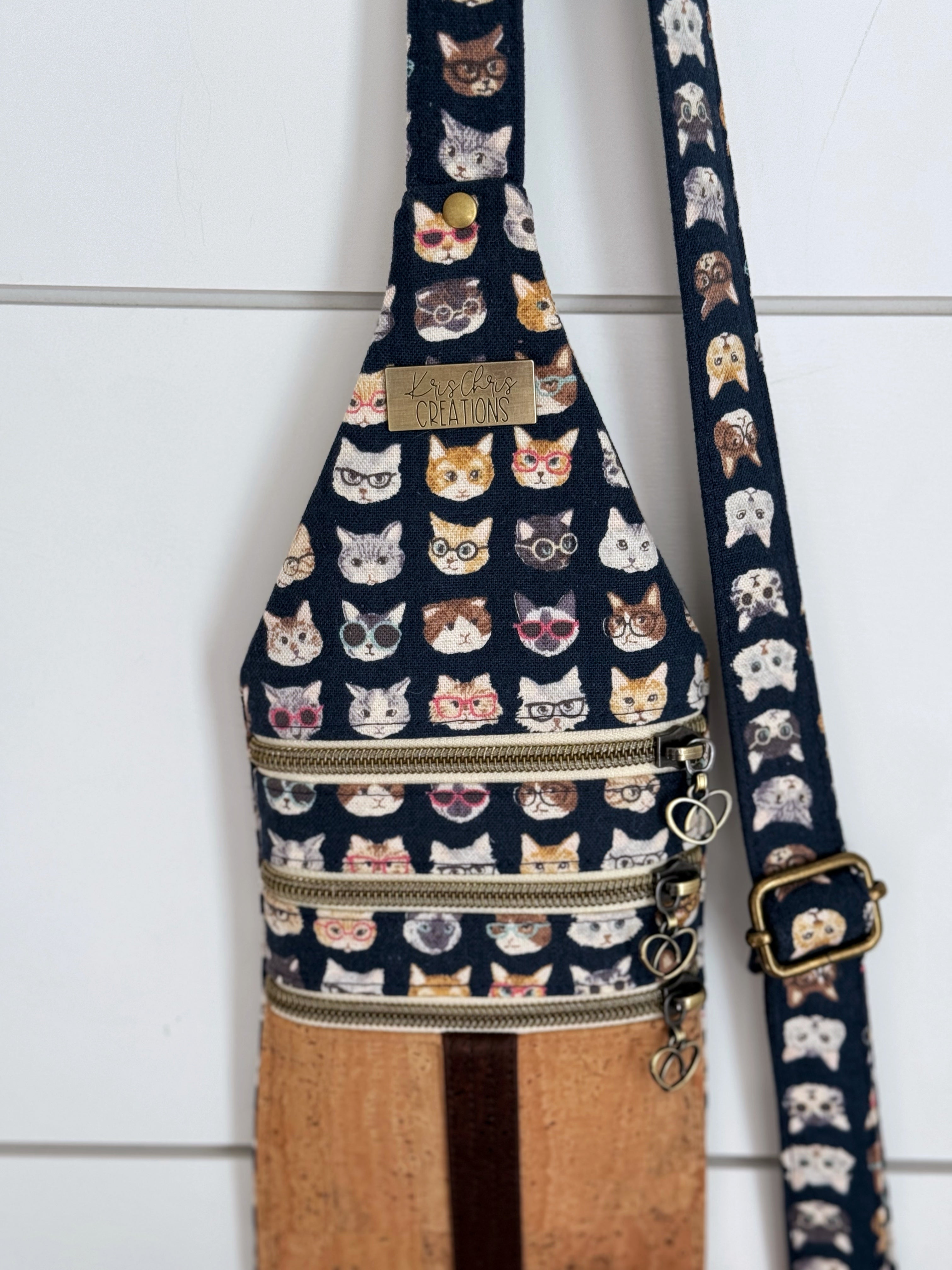 KrisChris Cat bag - crossbody adjustable strap and 3 zippered pockets