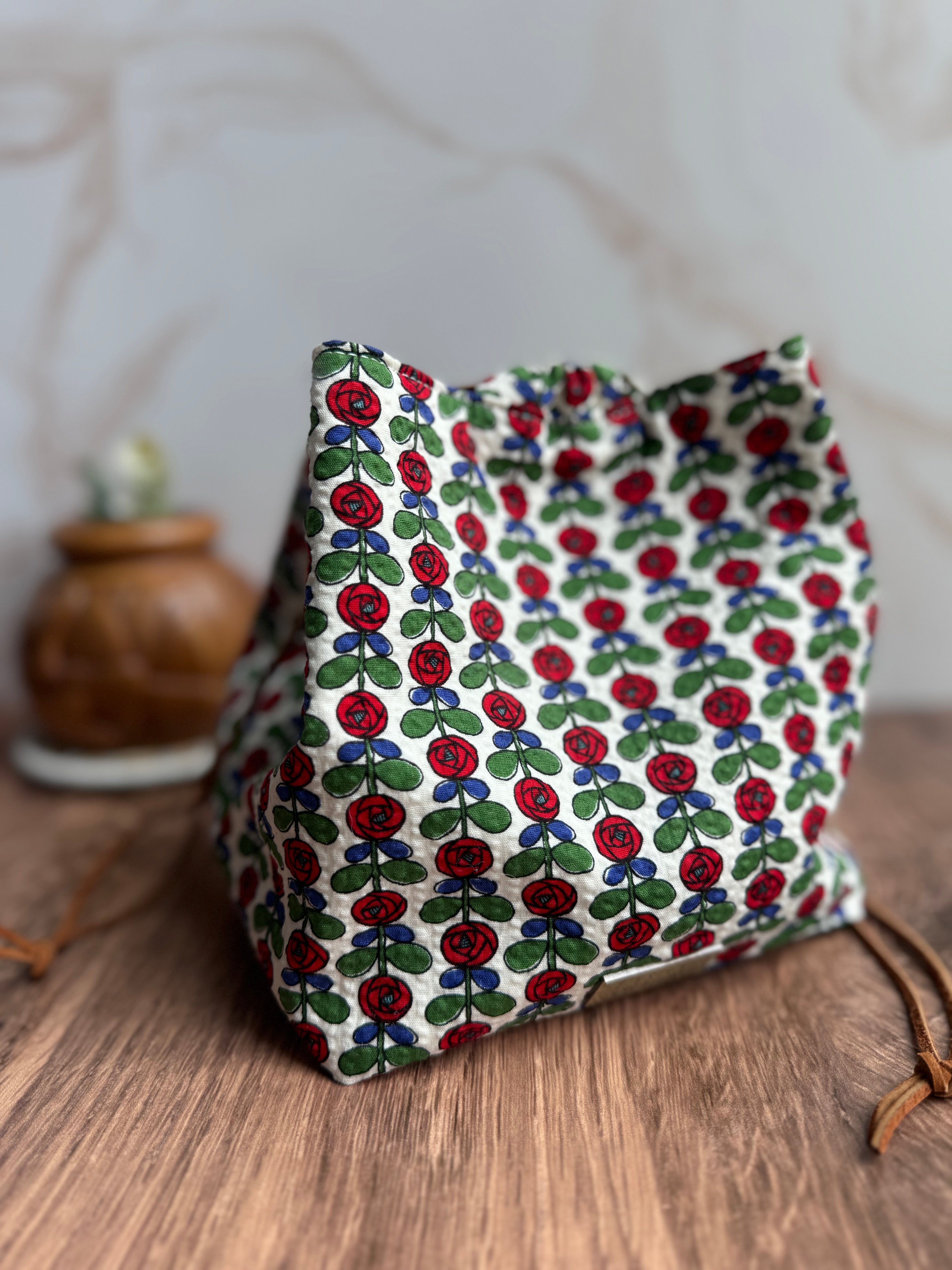 The Pat Pouch - Japanese Drawstring Bag in Floral Seersucker Fabric in White, Red, Green & Blue - KrisChris 