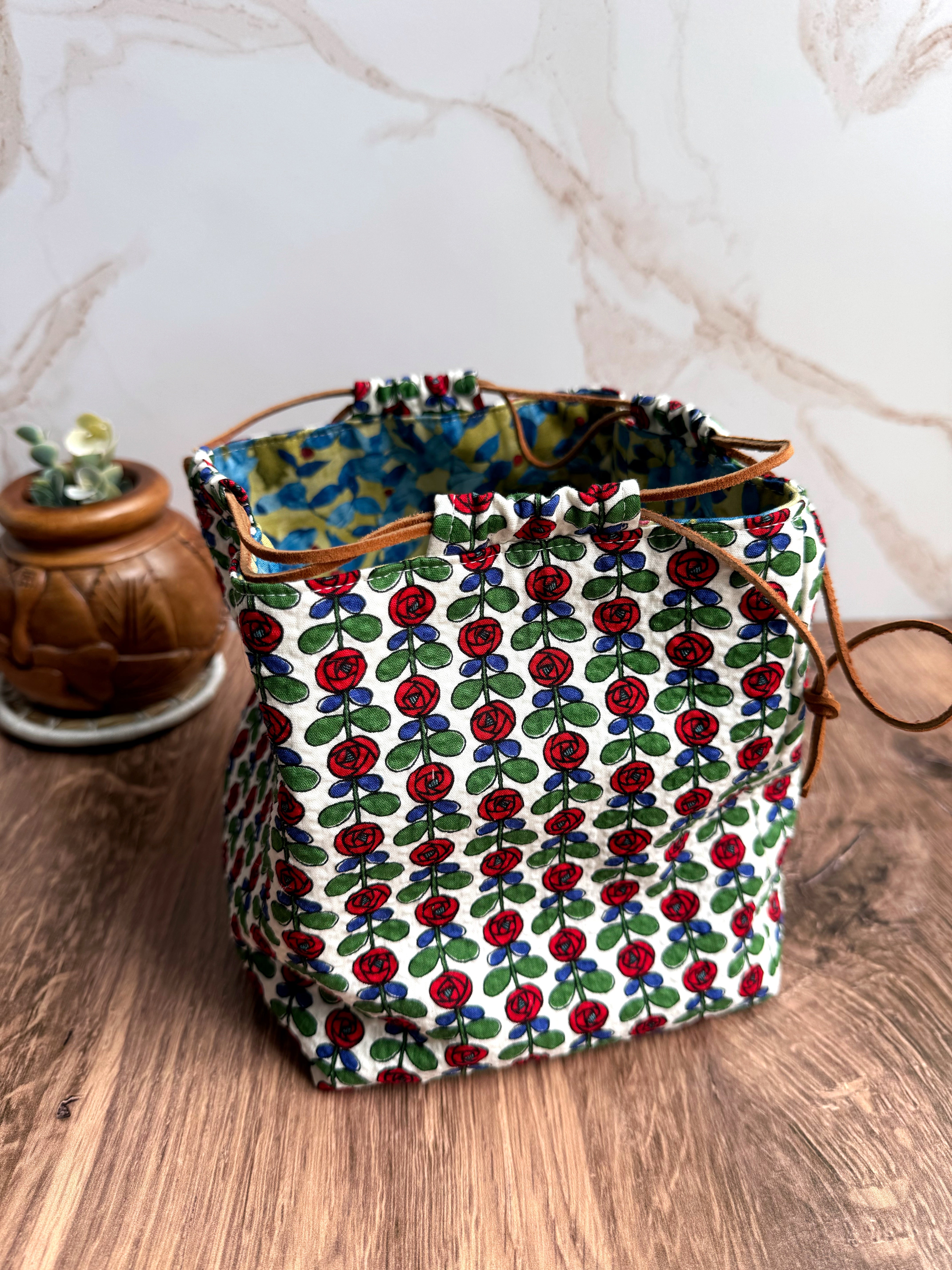 The Pat Pouch - Japanese Drawstring Bag in Floral Seersucker Fabric in White, Red, Green & Blue - KrisChris 