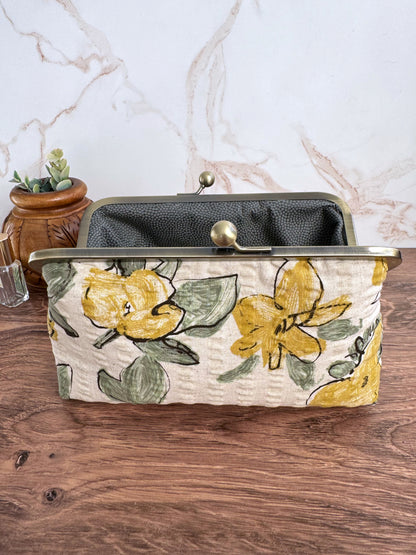 The Elise - Metal Frame Kisslock Clutch in Japanese Striped Floral in Cream and Yellow