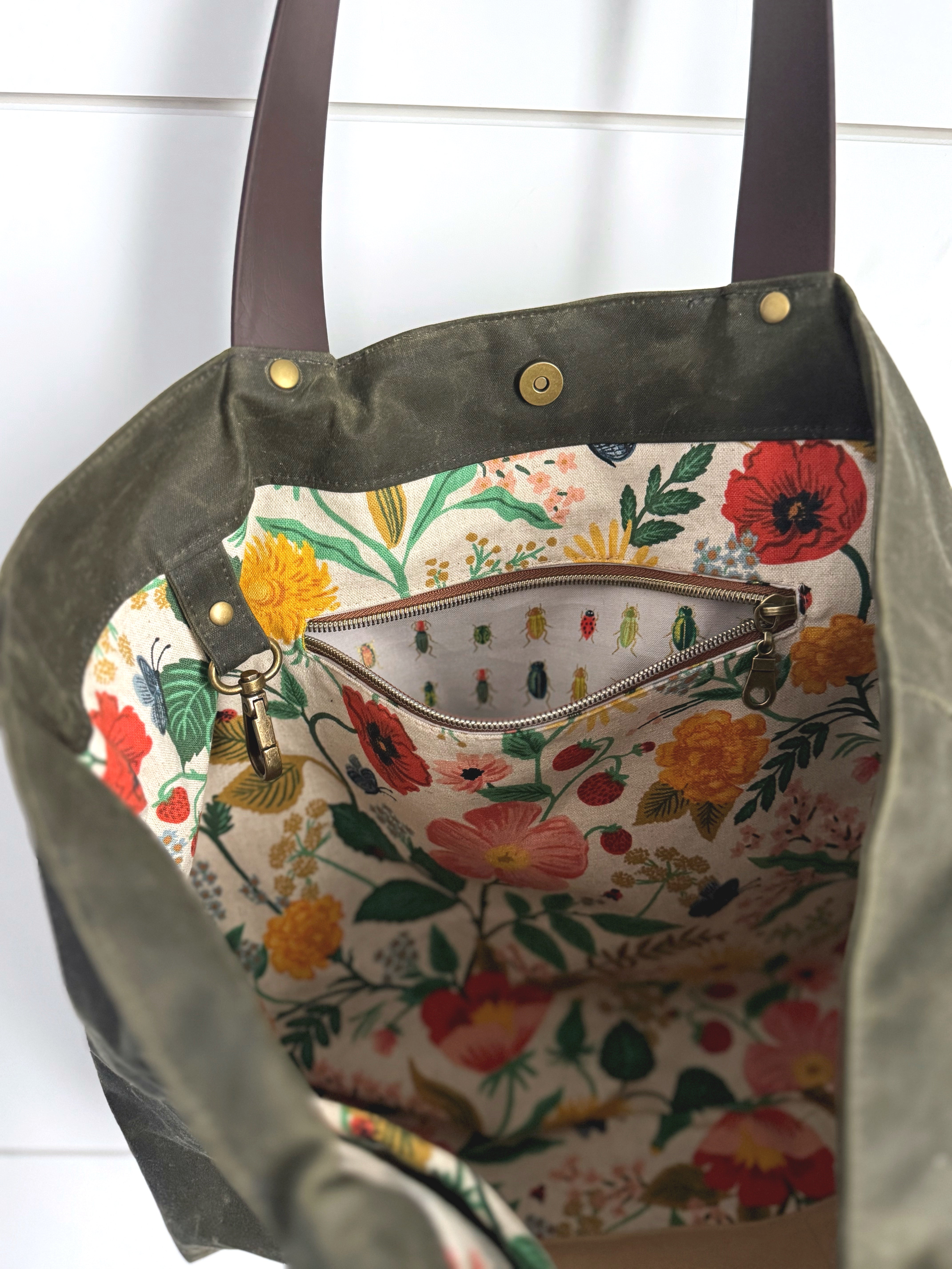 The Jody - Everyday Tote Bag in Green Canvas with Colorful Floral Lining